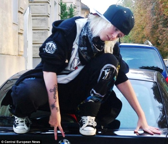 The 29-year-old performer claims she was tricked by a talent scout who gave her the suitcase with a fake lining where the drugs were hidden