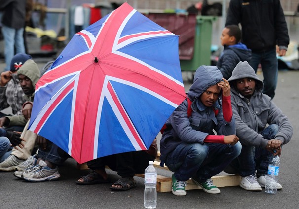 140528-france-migrants-430a_0186db191703b956f8f37bbe4764b4fd