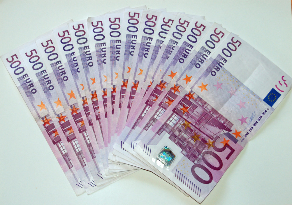 The best part about the euro is the 500 note which has really made life a lot easier for drug dealers.