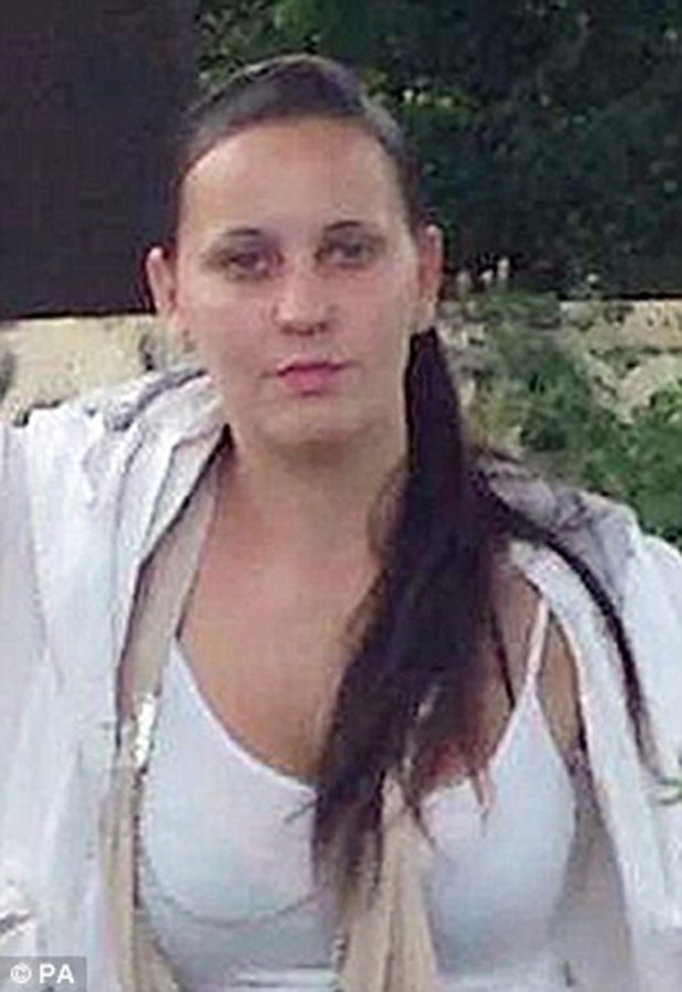 276BCC4D00000578-0-image-a-38_1428665922846