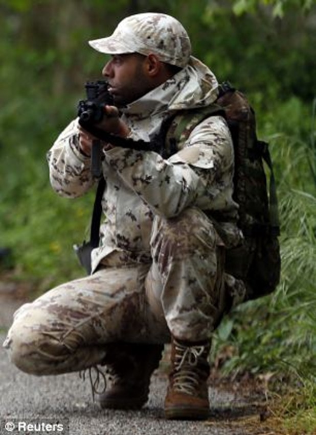 article-2746286-211FAC4F00000578-904_306x423