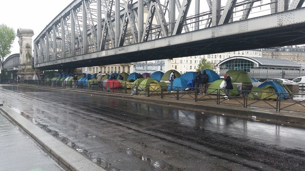 bridge-tents-1024x576