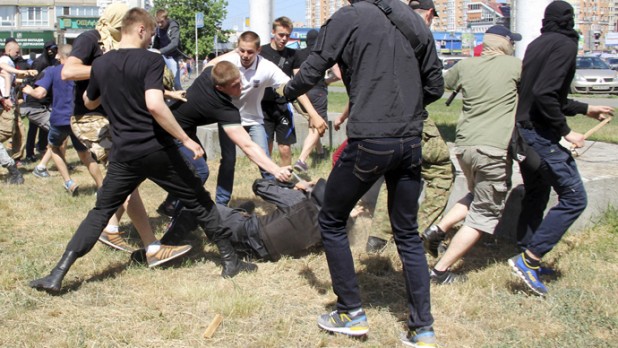 The police tried to defend the homos which resulted in TAKEDOWN 