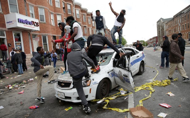 baltimore-riot-pol_3283102k