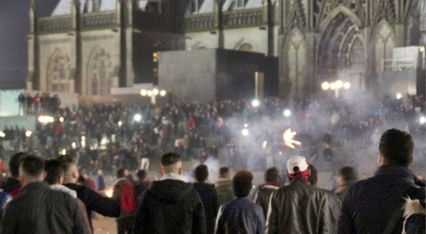 Koln-crowd-02