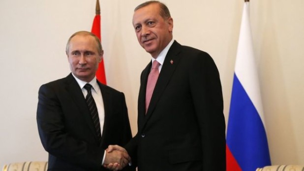 _90725900_putinerdhandsepa