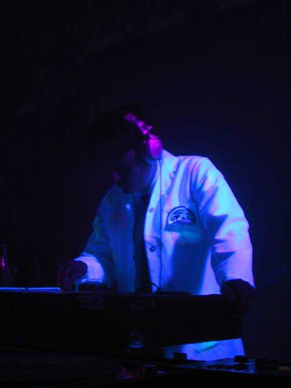 051-djshadowvex03